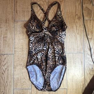 Leopard print cross strap bathing suit